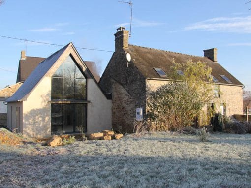 Maison B.